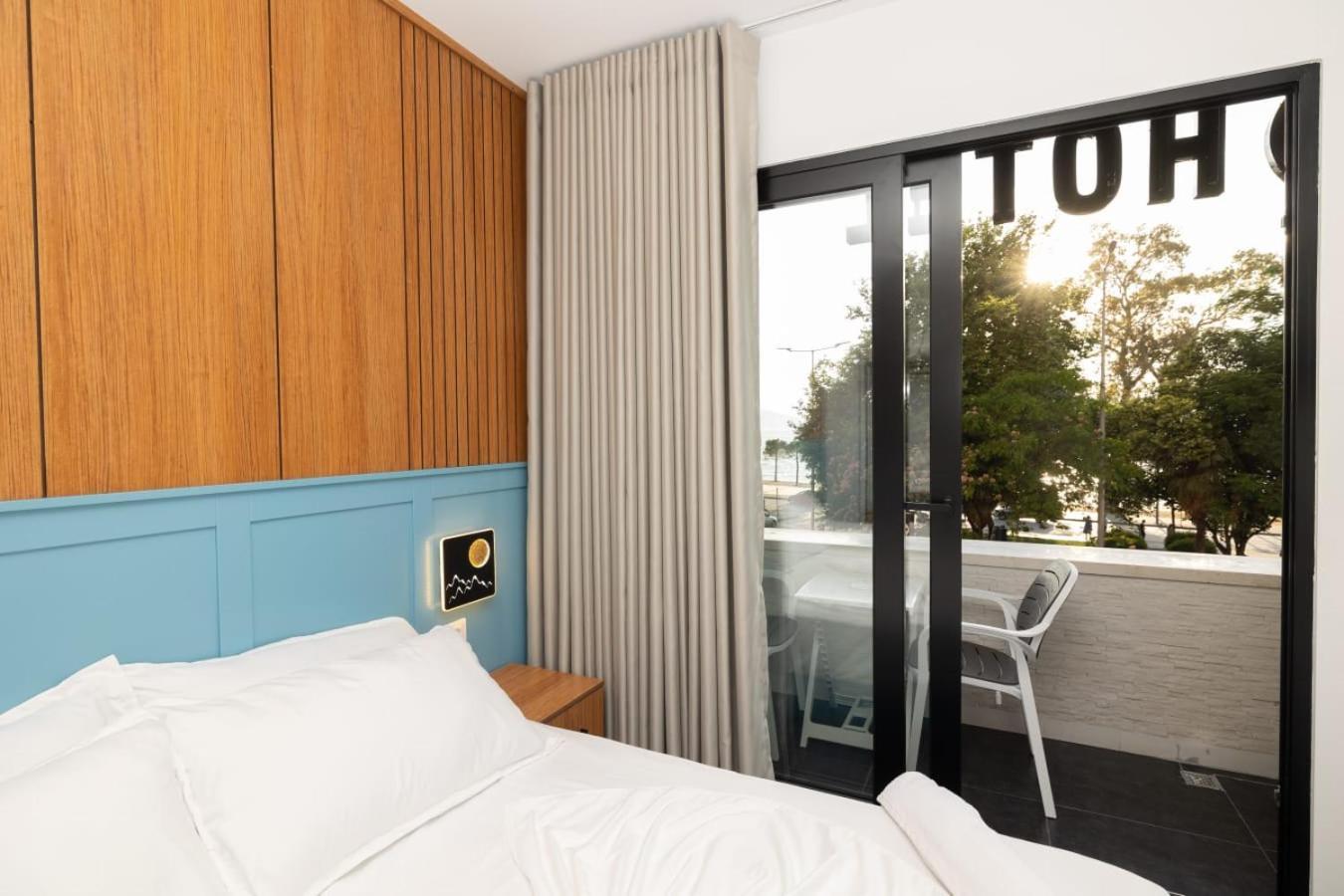 Aglon Twin'S Hotel Влёра Экстерьер фото